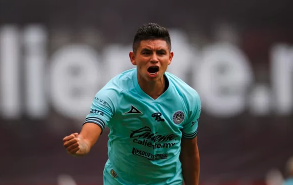 alt El paraguayo Luis Amarilla marca un doblete y rescata empate del Mazatlán